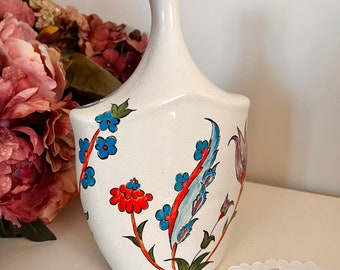 Ottoman design vase