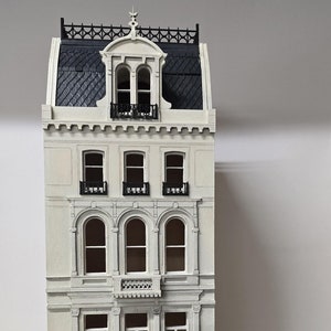 Grosvenor Gardens - Miniature kit in 1;48th scale/ Dollhouse