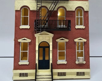 Dollhouse-"New York" style building kit,  in 1;48th scale