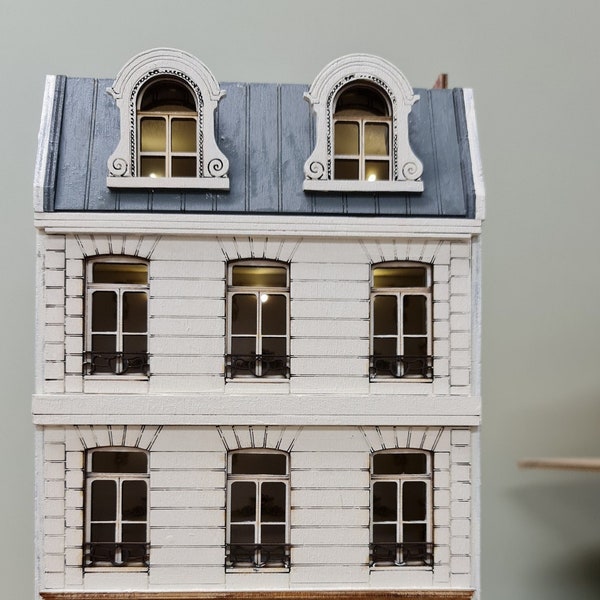 DOLLHOUSE , Miniature kit model "Cafe De Paris" - Miniature kit -1:48th scale