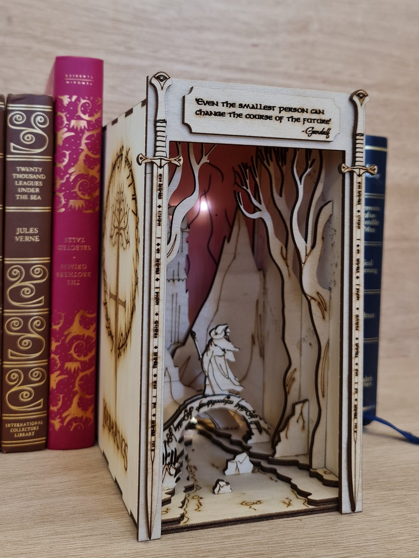 Wizards Library Book Nook Kit complet avec colle et lumières USB