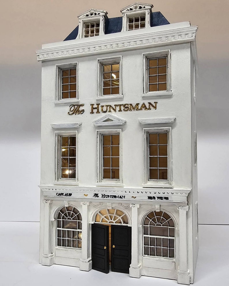 Le kit Huntsman-Dollhouse à l'échelle 148e image 1