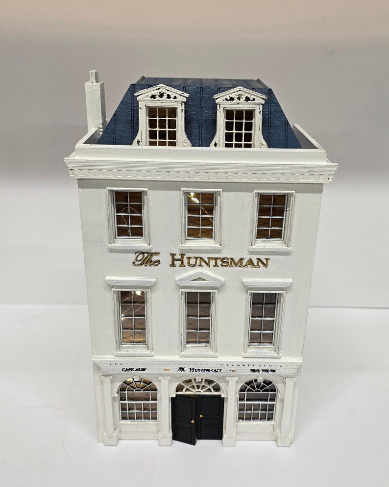 Le kit Huntsman-Dollhouse à l'échelle 148e image 6