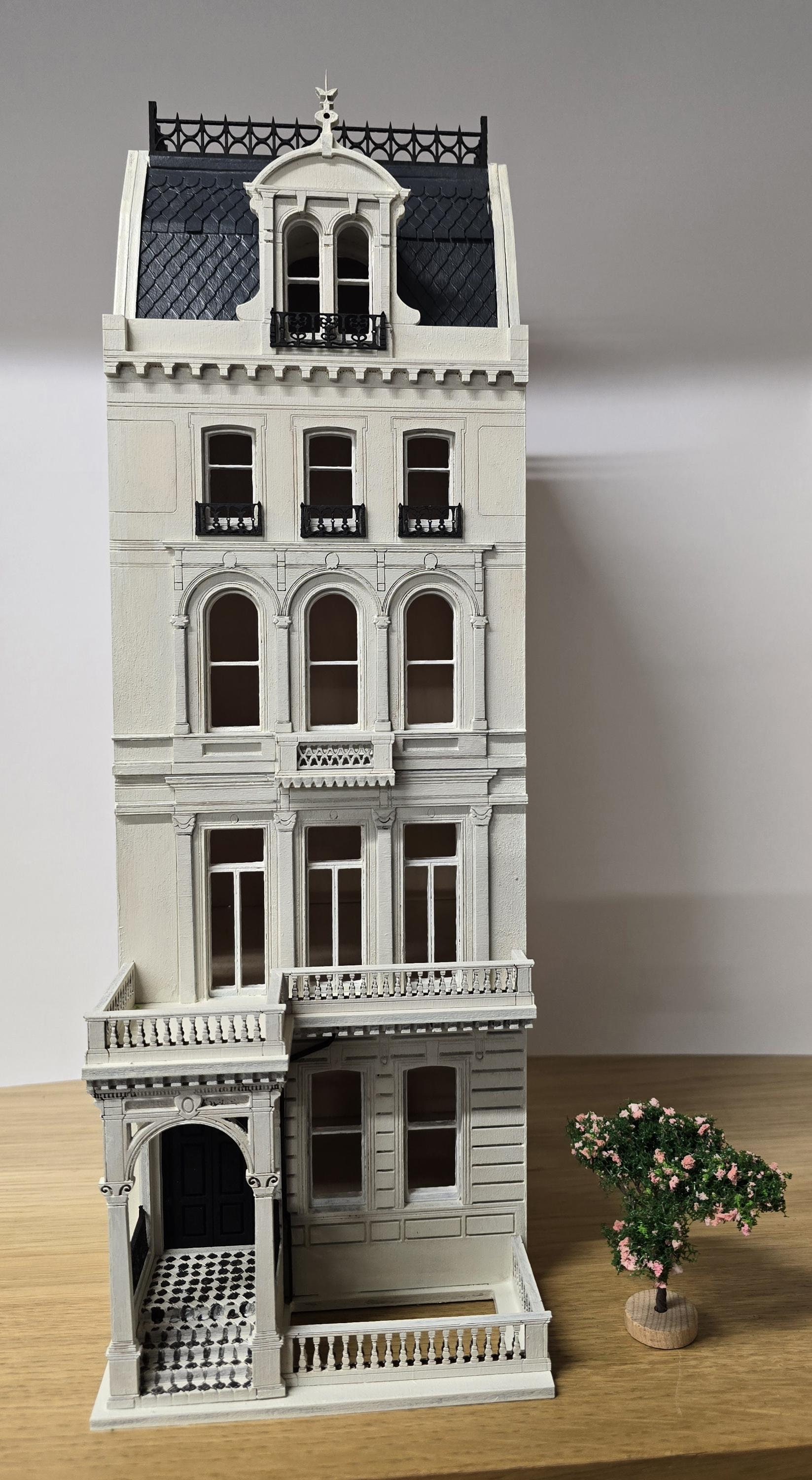 Grosvenor Gardens - Miniature kit in 1;48th scale/ Dollhouse