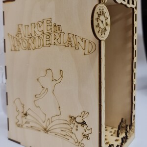Alice i Drömlandet - Bokhörnskit - Diorama bild 9