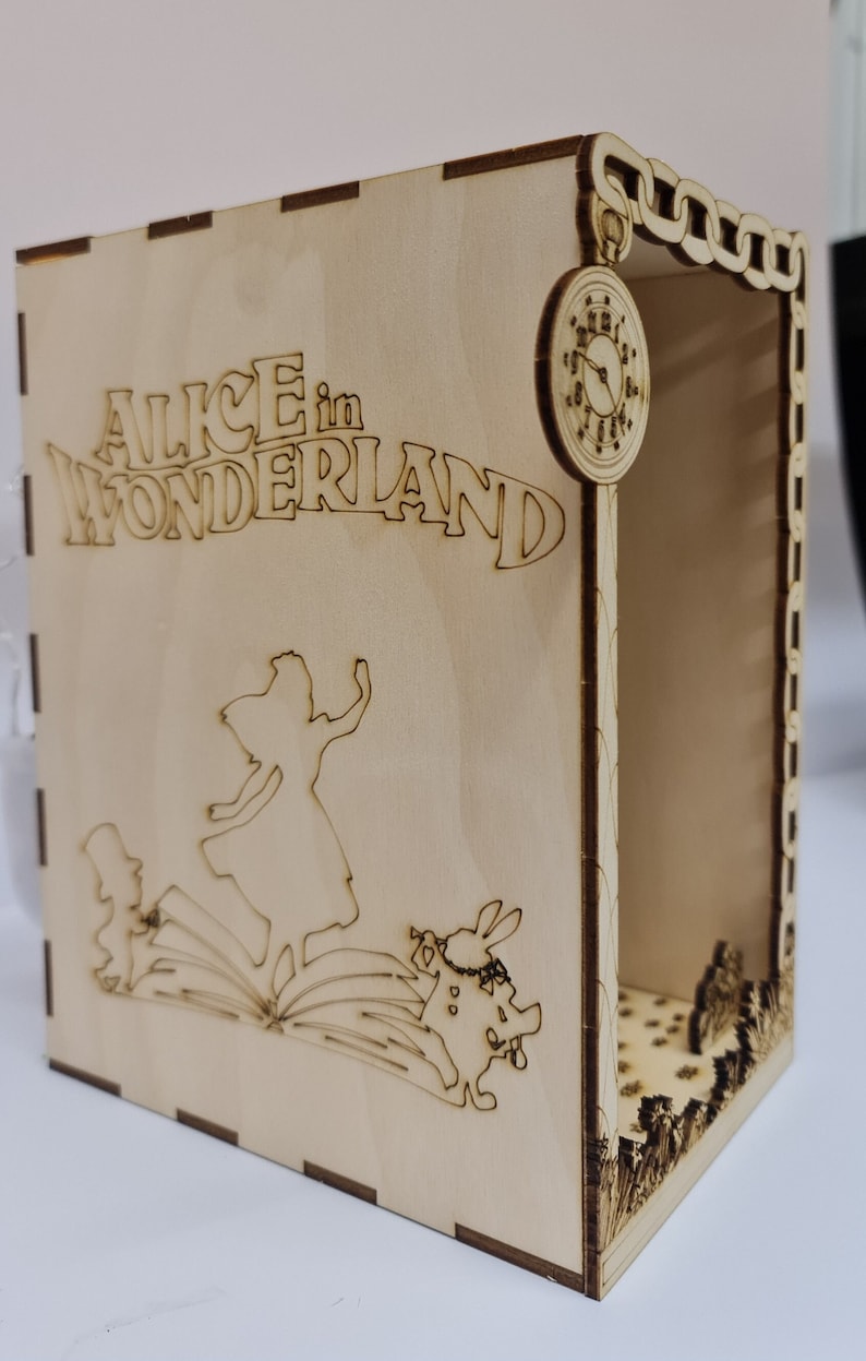 Alice i Drömlandet - Bokhörnskit - Diorama bild 9