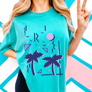 Retro 90&#39;s Miami T Shirt, Sunset Beach Vaporwave Tshirt, 80s Vibes Tee, Synthwave Palm Tree T-shirt, 90s Florida Shirt Cool Gift for Friend