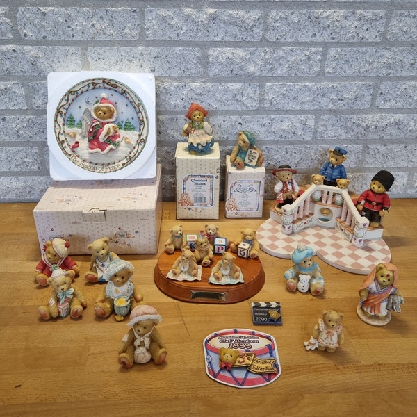 Viele Vintage Enesco Cherished Teddies