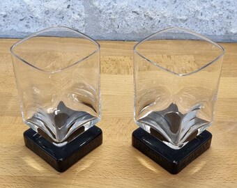 2 beautiful vintage Amaretto di Saronno glasses.