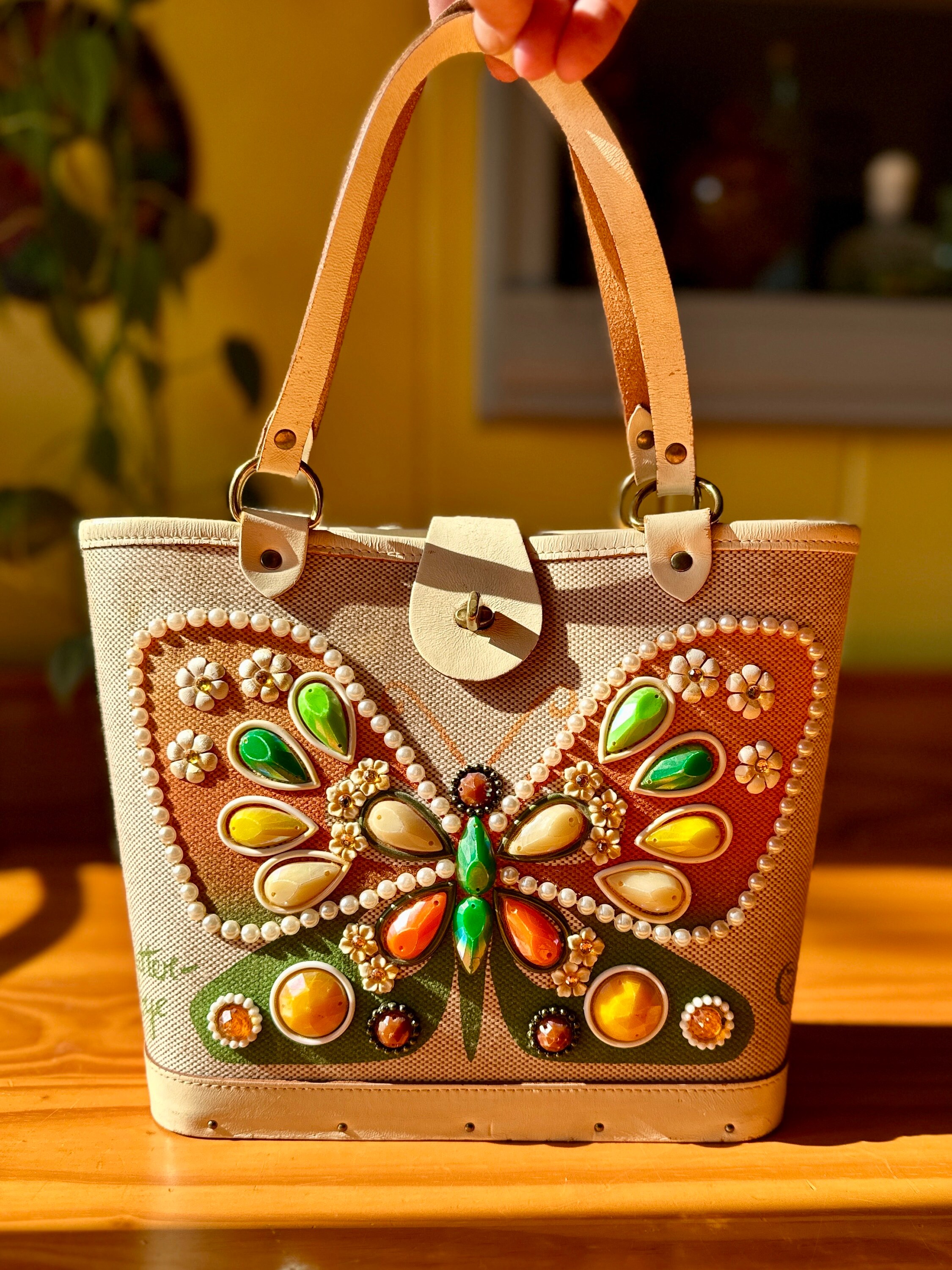 Rare Vintage Enid Collins of Texas Beaded 'flutter-bye” Handbag