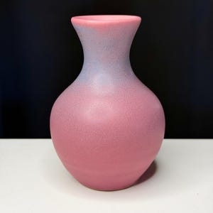 Vintage Van Briggle Pottery Bulbous Bud Vase – Matte Persian Rose Glaze – Signed Art Pottery – Van Briggle Bud Vase