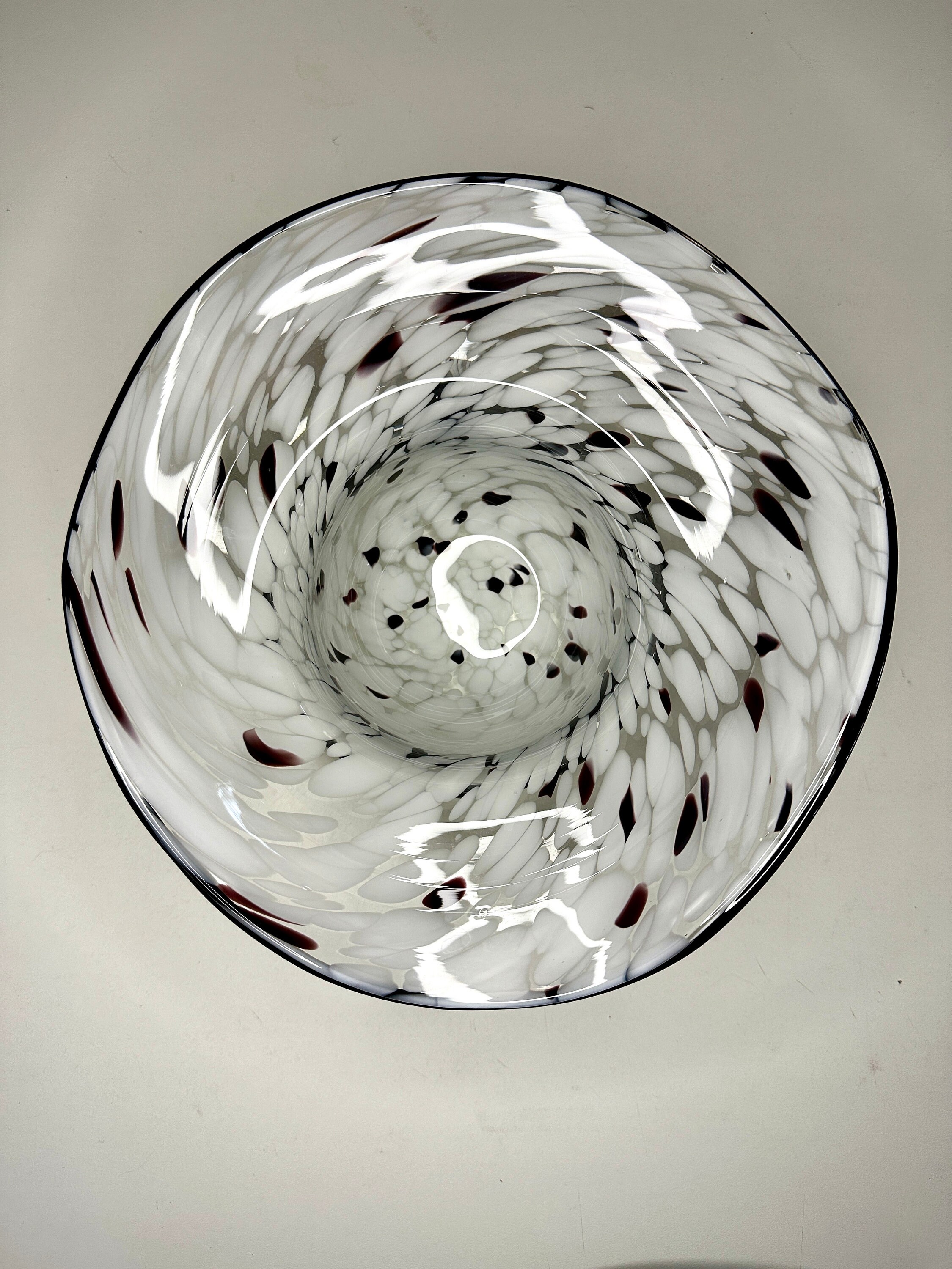【SALE／55%OFF】 White and Black Style Murano Vintage Floral Bowl/vintage Hat ガラス