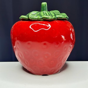 Vintage House of Webster Strawberry Cookie Jar/Vintage Strawberry Kawaii/Vintage Strawberry Kitchen/Strawberry Cottagecore