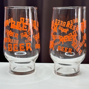 Set of Two Vintage Beer Glasses/Vintage Beer Glasses/Vintage Barware/Vintage Drinkware