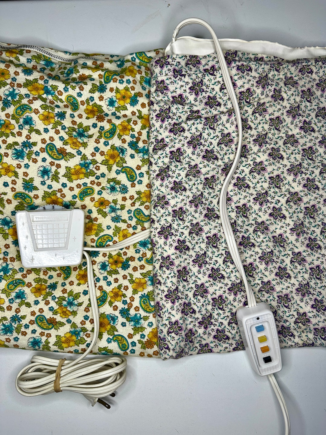 Your Choice of Vintage MCM Heating Pads/vintage MCM Sunbeam Heating Pad