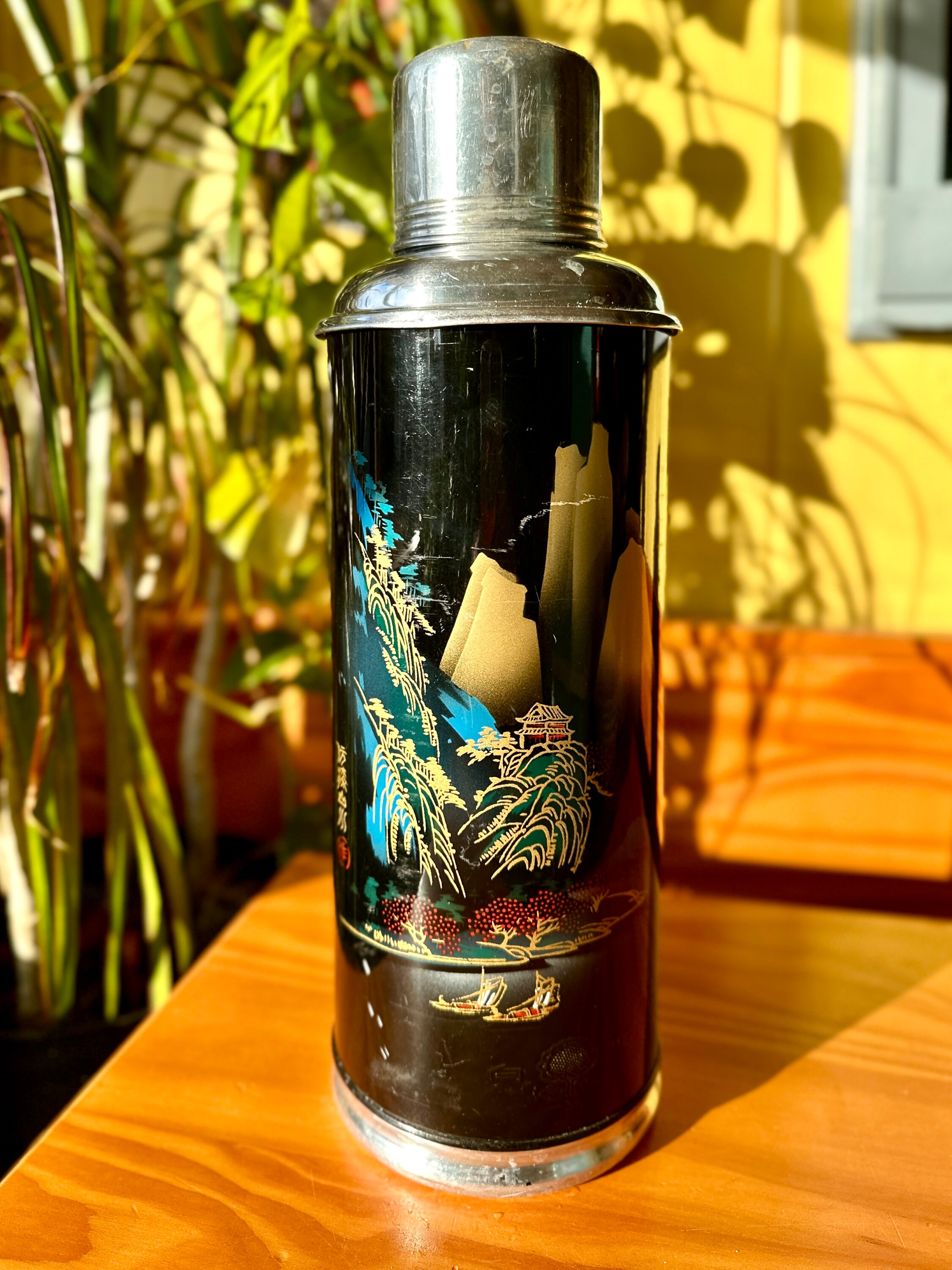 Intelligent Thermos Coffee Bottle Chinese Classical Style LED Touch Di –  TheWokeNest