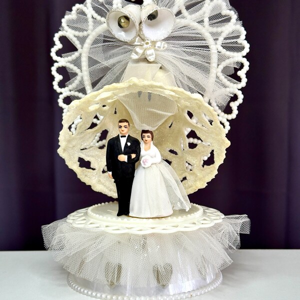 Vintage Mid Century Wilton Chicago Wedding Cake Topper/Vintage 1960’s Wedding Cake Topper/Vintage Weddings