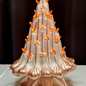 Vintage Ceramic Lighted Lava Christmas Tree/Vintage Lava Christmas Tree/Vintage Ceramic Lava Tree