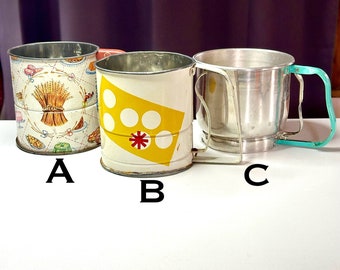 Your Choice of Three Vintage Flour Sifters/Vintage Flour Sifters/MCM Flour Sifters/Vintage Baking