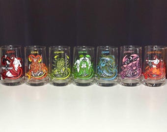 Your Choice of Vintage 1976 Zodiac Glasses –  Choice of Astrology Sign – Vintage Mid-Century Glassware