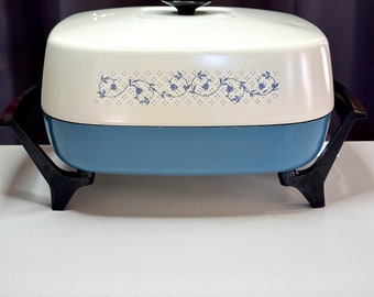 Working Vintage West Bend Blue Flowers Electric Skillet/Vintage Electric Skillet/Vintage Cottagecore Skillet