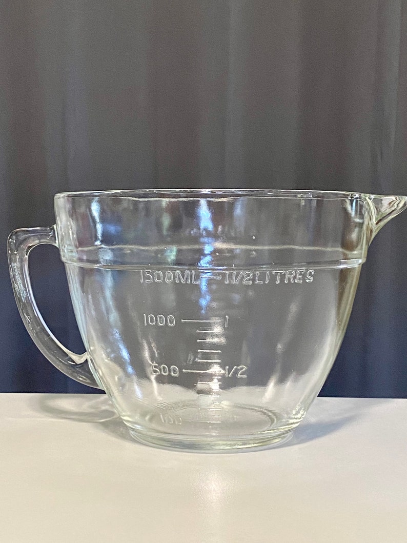 Vintage Anchor Hocking 2 Quart Measuring and Mixing Bowl With Etsy
