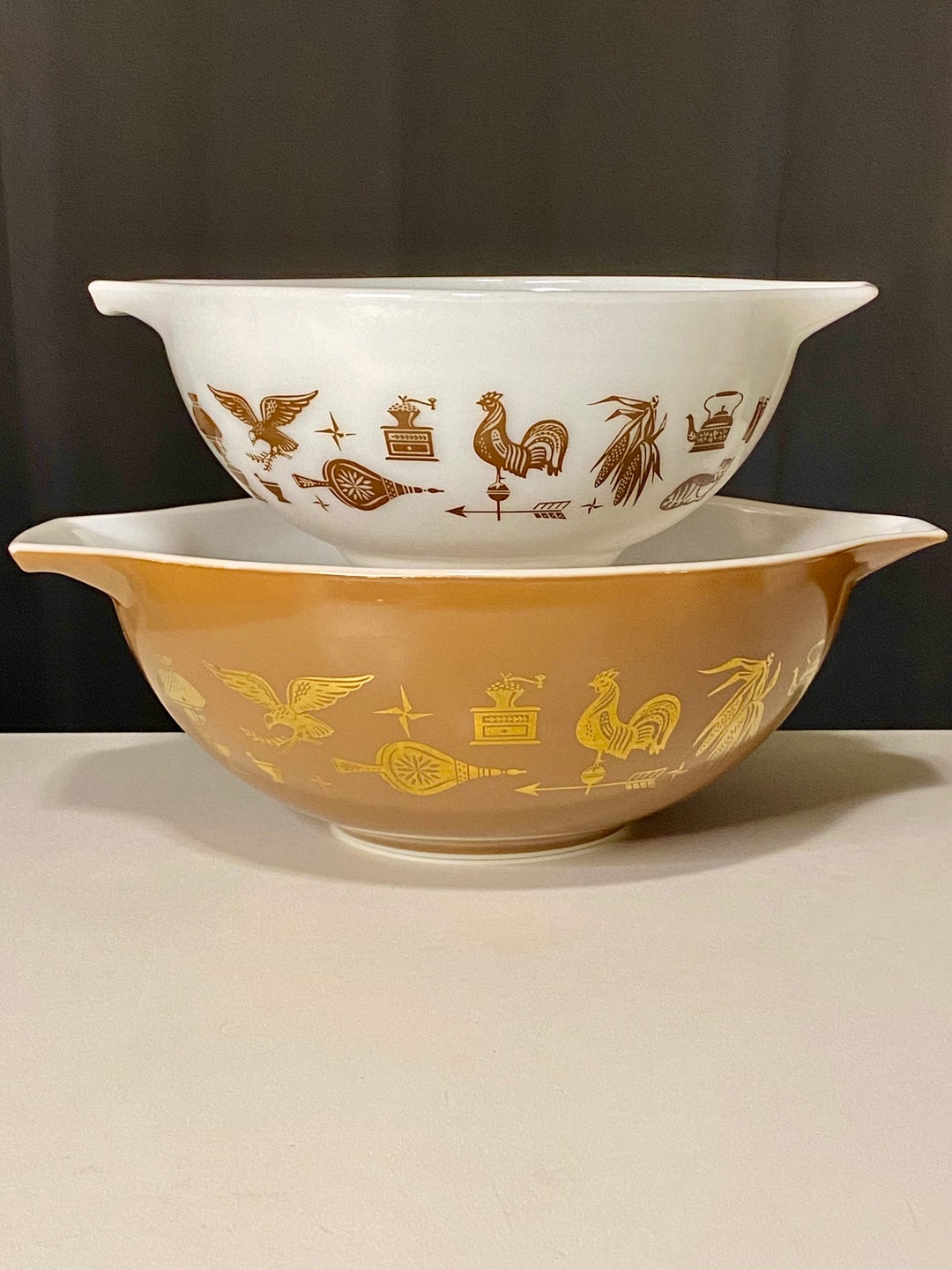 【1940s- USA vintage】PYREX MIXING BOWL Amazon.com: VINTAGE 1940'S PYREX PRIMARY COLORS MIXING BOWL