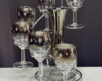 Vintage MCM Silver Fade Glitter Snowflake Glass Decanter and Serving Glass Set with Display Stand/MCM Drinkware/Vintage Decanter Set