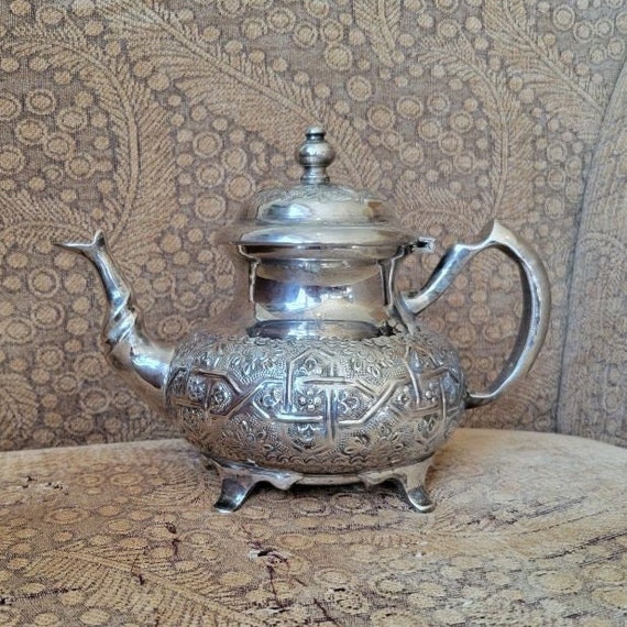 Vintage Silver Plated Teapot Royal Ascot Oriental Style Teapot