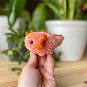 mini no sew axolotl crochet pattern