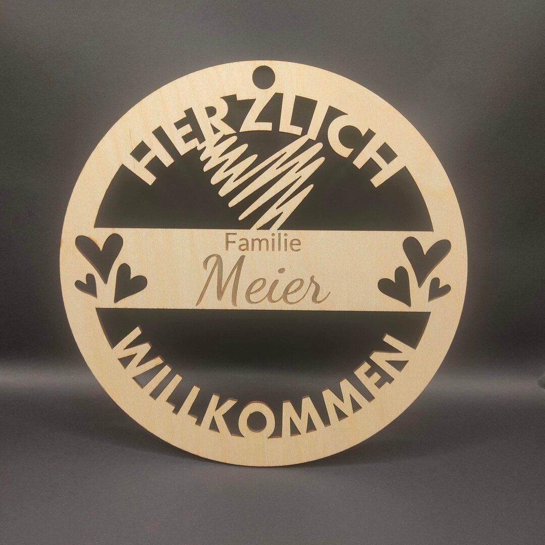 Personalized Round Wooden Door Hanger – Name Plate With Family Name ...