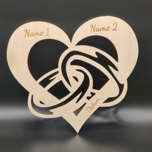 Personalisierbares Holz Herz mit Ringen, Hochzeitsgeschenk für Paare, Liebevolle Wanddekoration, Romantisches Geschenk.
