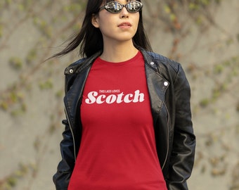 Denna tjej älskar skotsk whisky | whisky-t-shirt, whisky, present till whiskydrickare, drickskjorta, skotsk whisky-t-shirt, Skottland, whiskykvinnor, destilleri