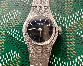 【新品電池・稼働中】HANAE MORI SEIKOゴールド1E20-0A10 Hanae Mori Seiko Gold 1E20-0A10 Battery in Use | eBay