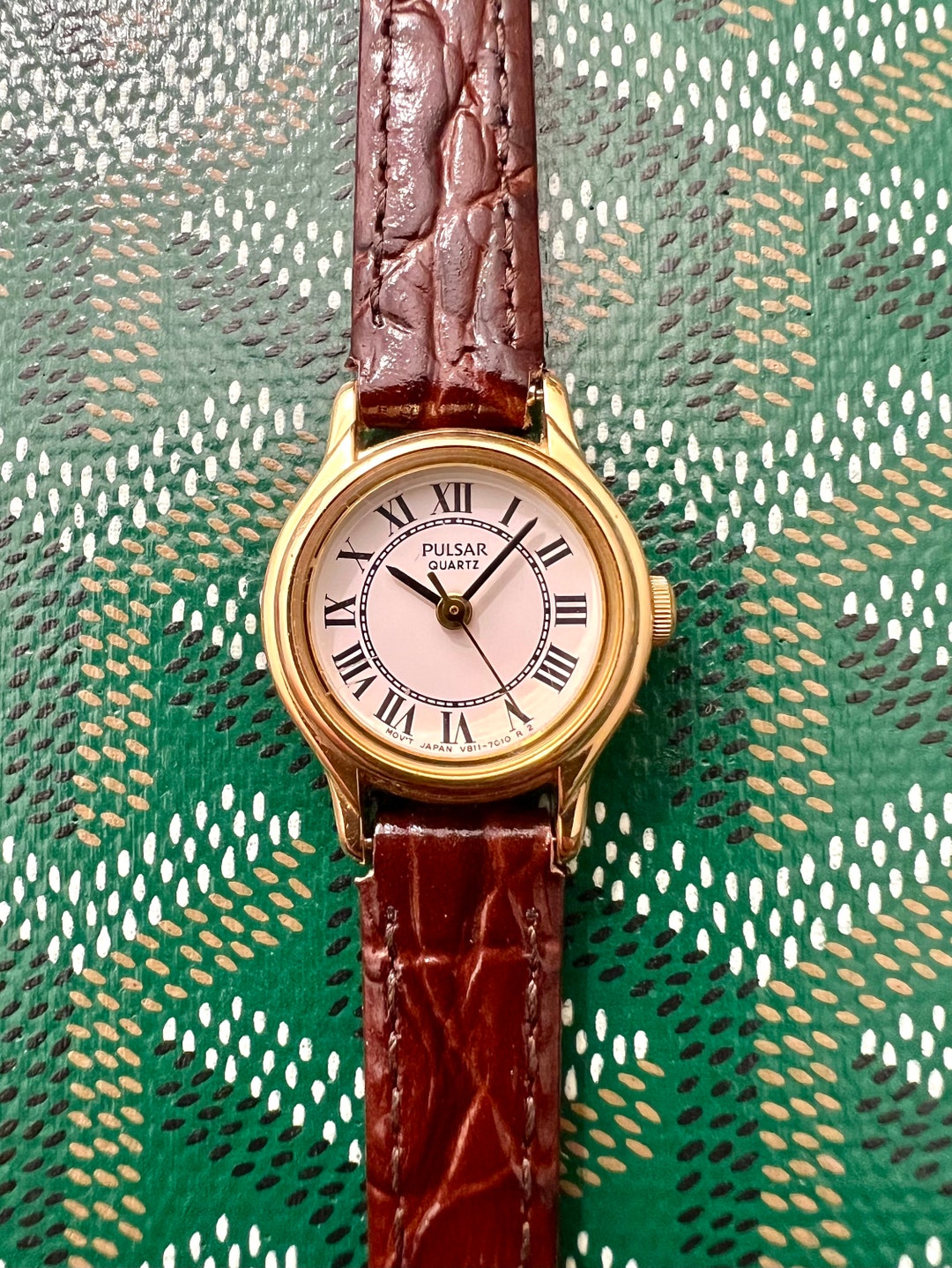 Ladies Vintage Pulsar Watch Works Beautifully Battery Just Etsy