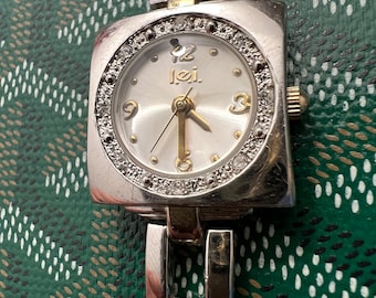 LEI Ladies Vintage Quartz Watch Retro Stainless Steel Runs Perfect Cute Casual Watch