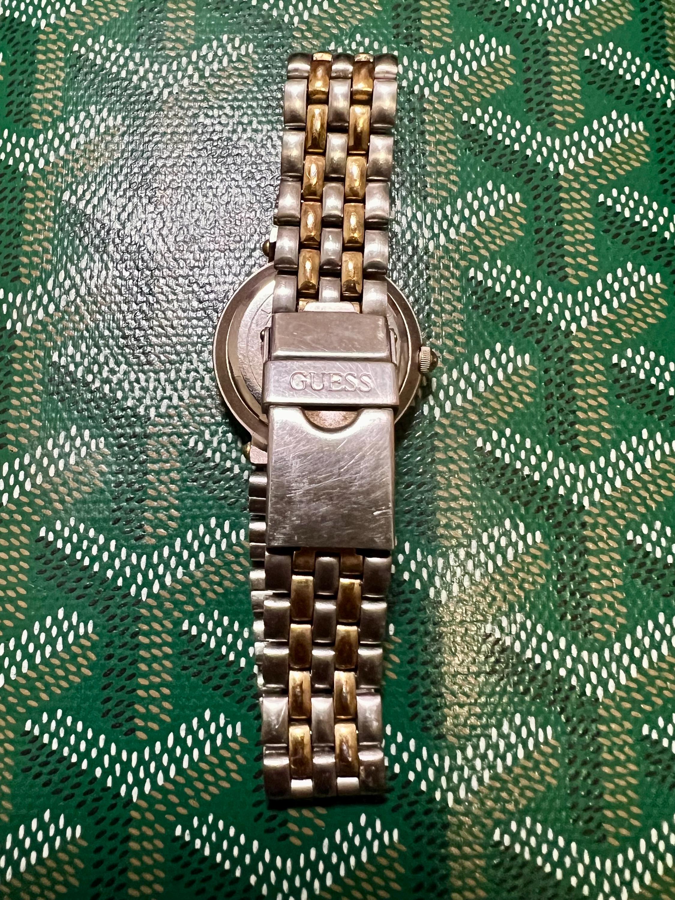 Awesome guess brand watch w new battery Guess Mens Silver Watch | Guess Battery | Battery  main image 3