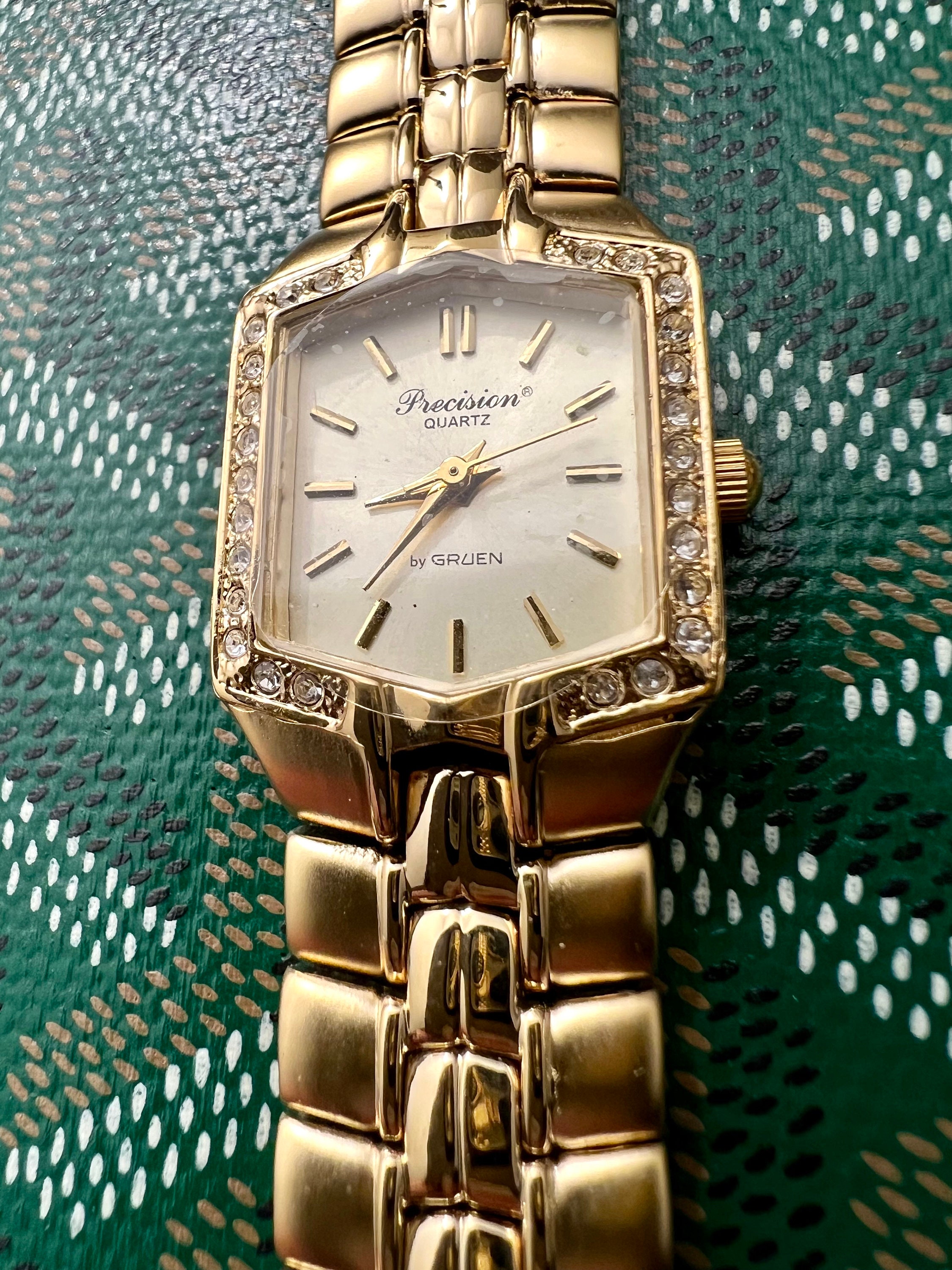 Precision quartz sales watch