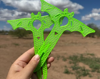 3D-Printed Niddy Noddy: 1 Yard Yarn Skeining Tool for Spinners