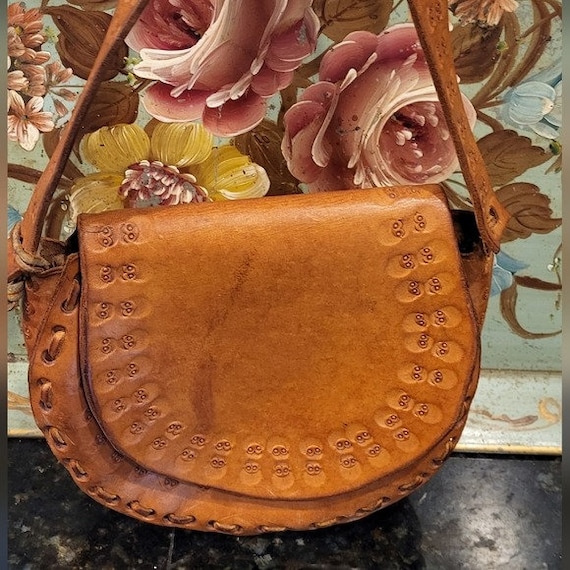 Vintage Hand Tooled Leather Hand Bag Boho Western Purse Brass Turn Lock GVC