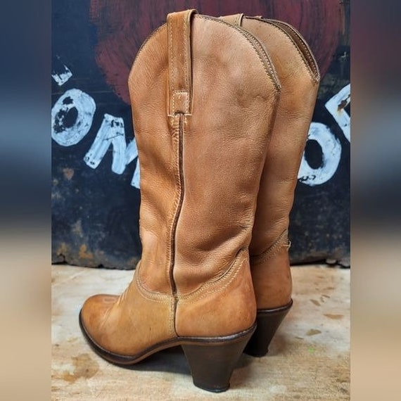Vintage Woman's Tan Leather Western Boots Size 7.5 - image 8