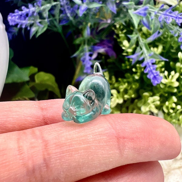 Mini cat carvings in fluorite, green, blue, purple, yellow, kitty carving, crystal, miniature pet decor, gift for cat lovers