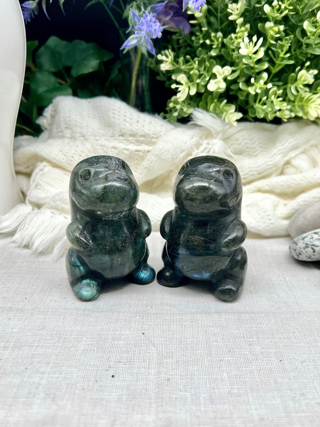 Labradorite Dino Crystal Carving, Blue Yellow Flash, Dinosaur Figure ...