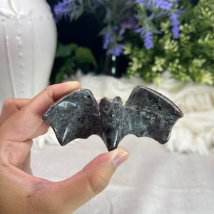 Yooperlite bat, UV reactive mineral, fluorescent, crystal carving, polished stone, Halloween, autumn decor, holiday, gift