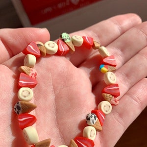 Ice Cream Clay Perlen Armband | Erdbeer Banane Polymer Clay handgemachte Perlen Dessert Schmuck Statement Obst Armbänder