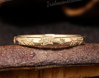 Spider Web Engraved Wedding Band 14K Yellow Gold Gothic Rings For Women & Men Uniuqe Stackable Matching Rings Witchy Halloween Gift For Her