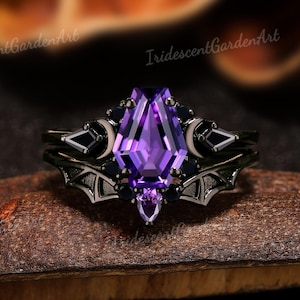 Vampire Coffin Amethyst Engagement Ring Set Black Gold Gothic Ring Moon Bat Wings Black Onyx Wedding Band Purple Gemstone Birthstone Ring