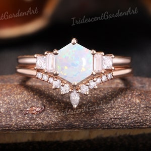 HEVIRGO Girls Shining Artificial Opal Stone Finger Ring Wedding EngageBoyst  Jewelry Gift Artificial Opal Alloy Brown 
