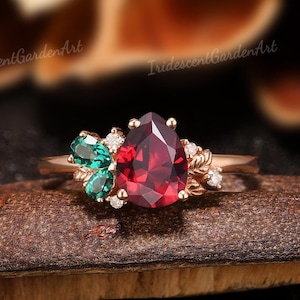 Vintage Red Garnet Engagement Ring Leaf Green Emerald Ring Rose Gold Moissanite Cluster Wedding Rings for Women Anniversary Gift for Her