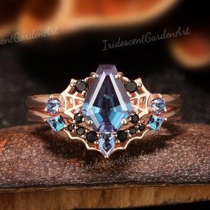 Spider Web Coffin Alexandrite Engagement Ring Set Gothic Ring Solid Gold Black Onyx Wedding Ring Set Halloween Gift for Her Witchy Jewelry